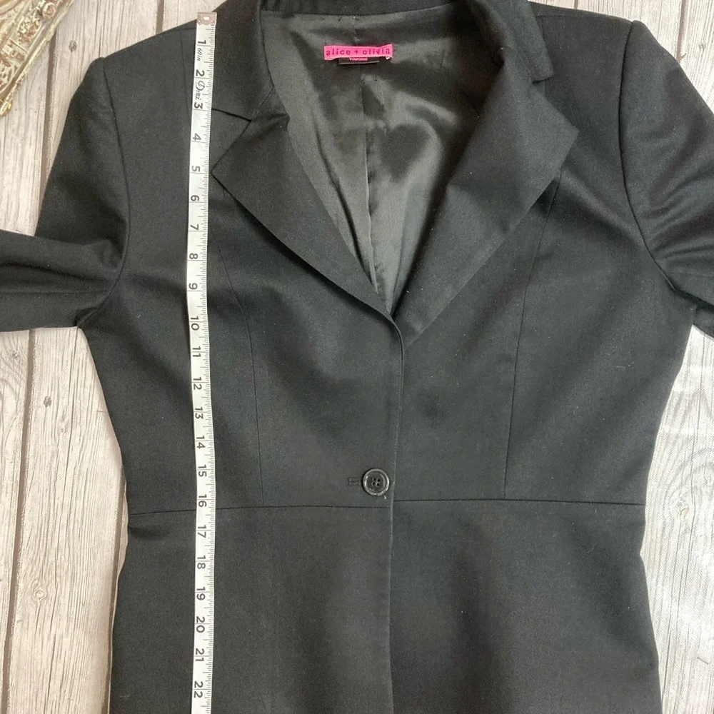 Alice + Olivia To‎ work Blazer